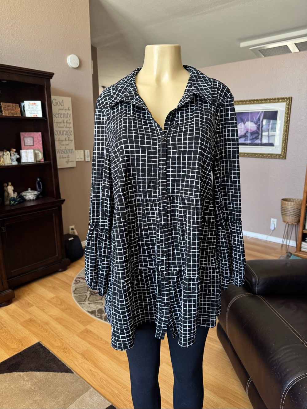 Style & Co sheer black & white tiered button up the front tunic-size XL